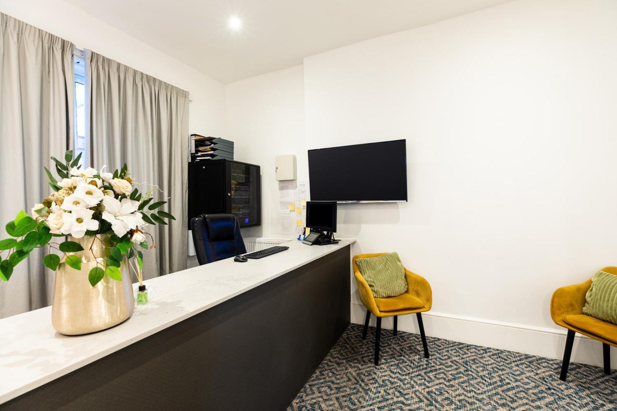 The Chapter Hotels - The J Hyde Park Лондон Экстерьер фото