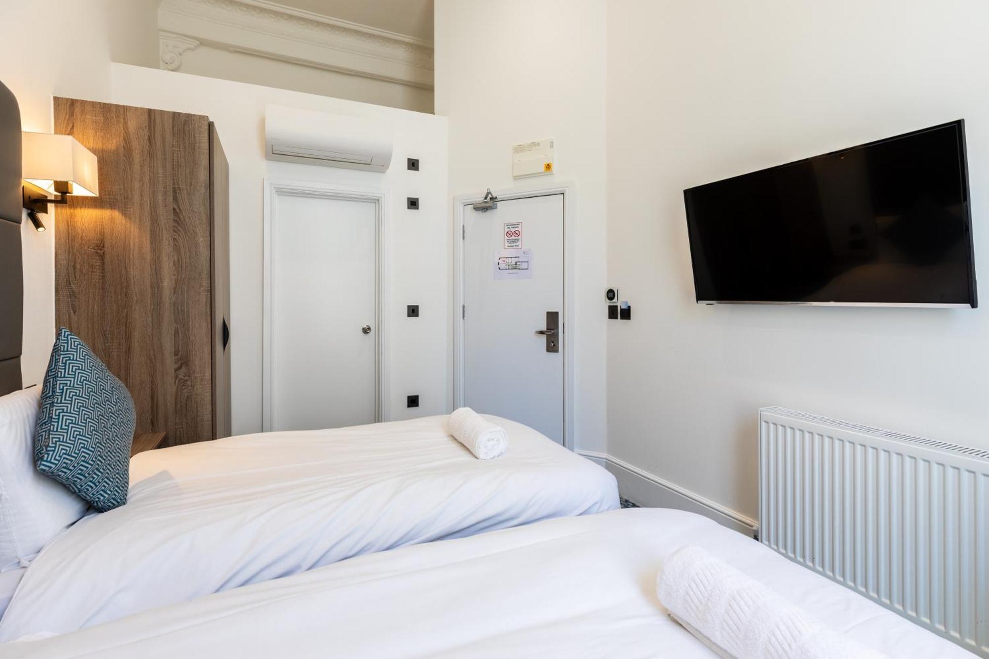 The Chapter Hotels - The J Hyde Park Лондон Экстерьер фото